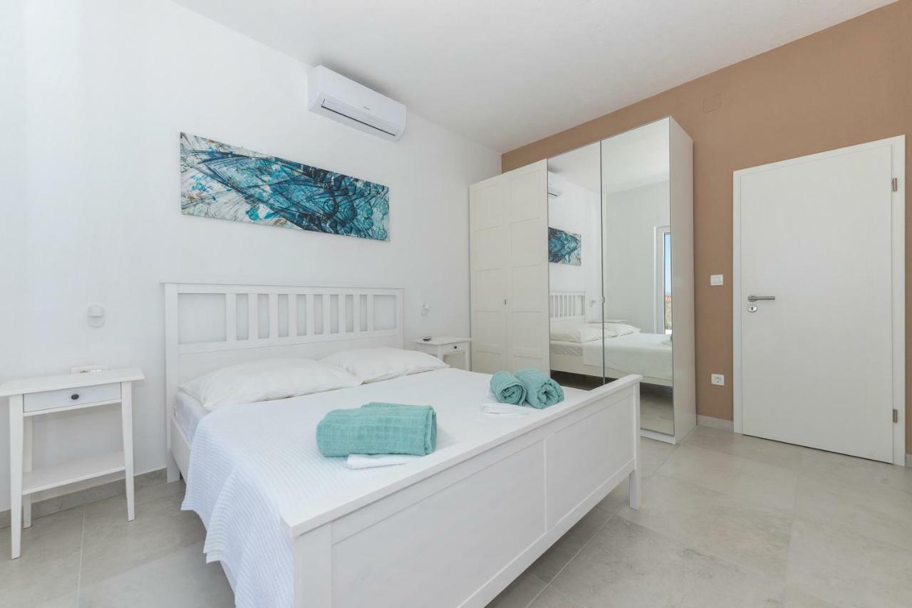 Villa Dodo Makarska Bagian luar foto